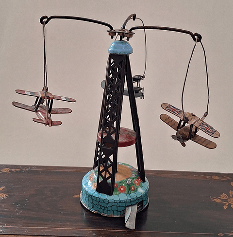 Brinquedo Carrossel de aviões 