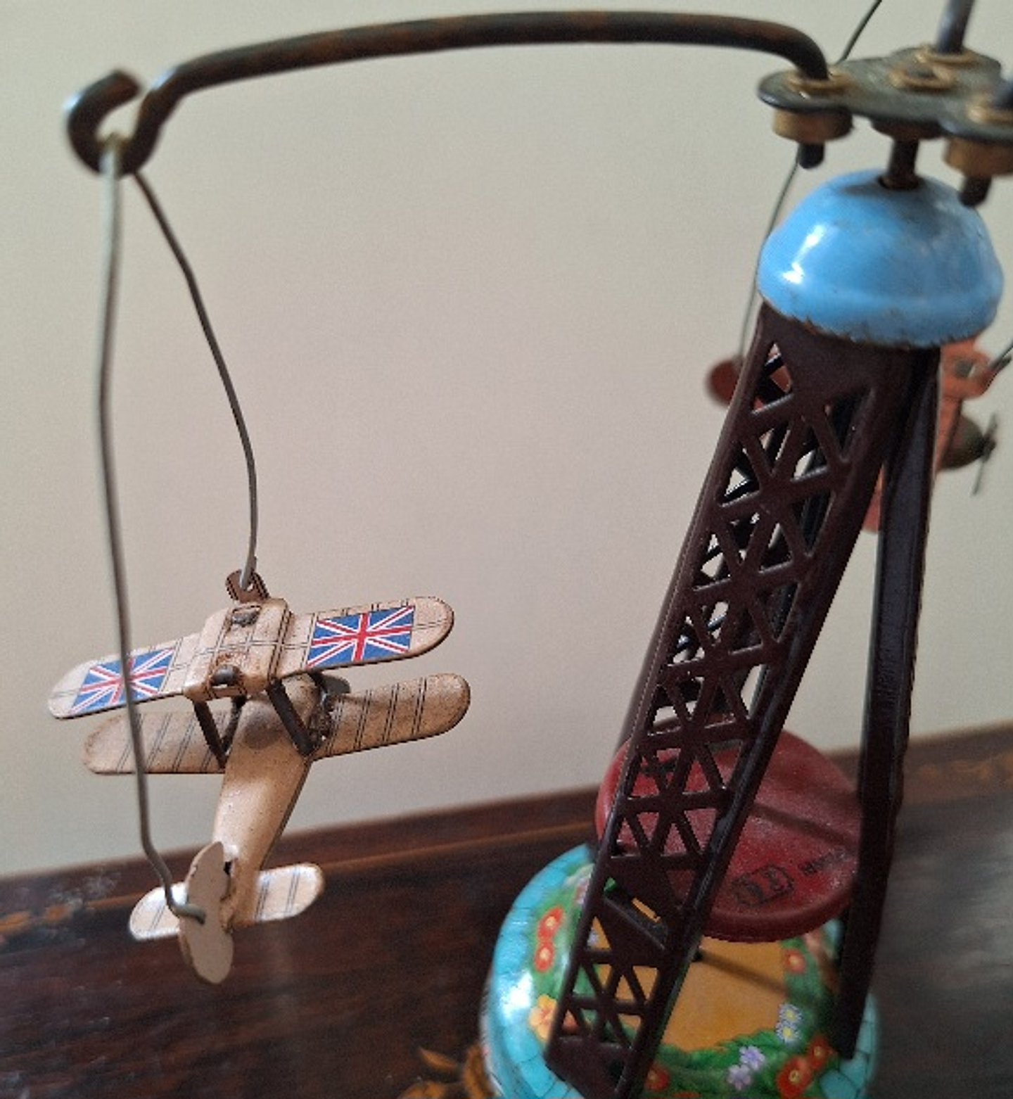 Brinquedo Carrossel de aviões  5