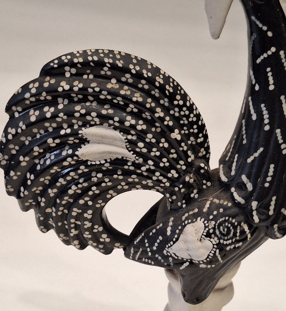 Galo em cerâmica  4