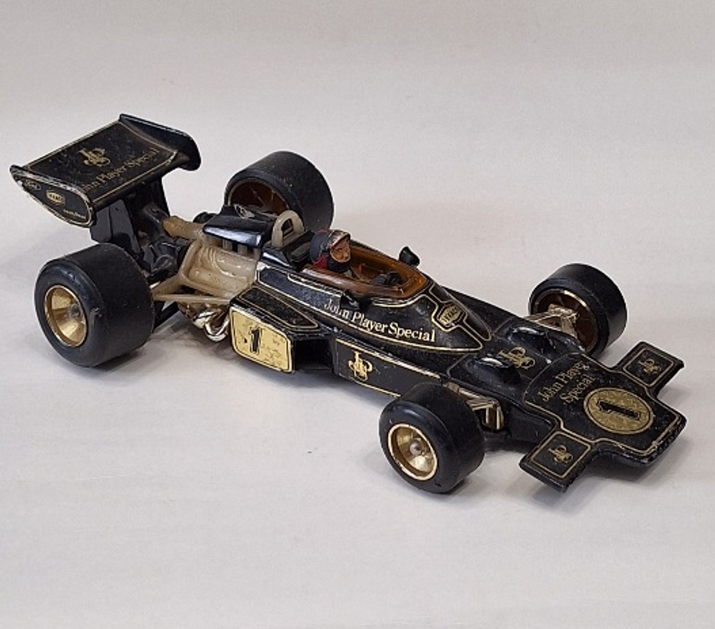 Miniatura 1/18 da Corgi. Lotus  4