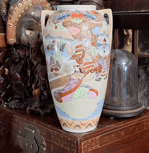 Ânfora em porcelana Satsuma 