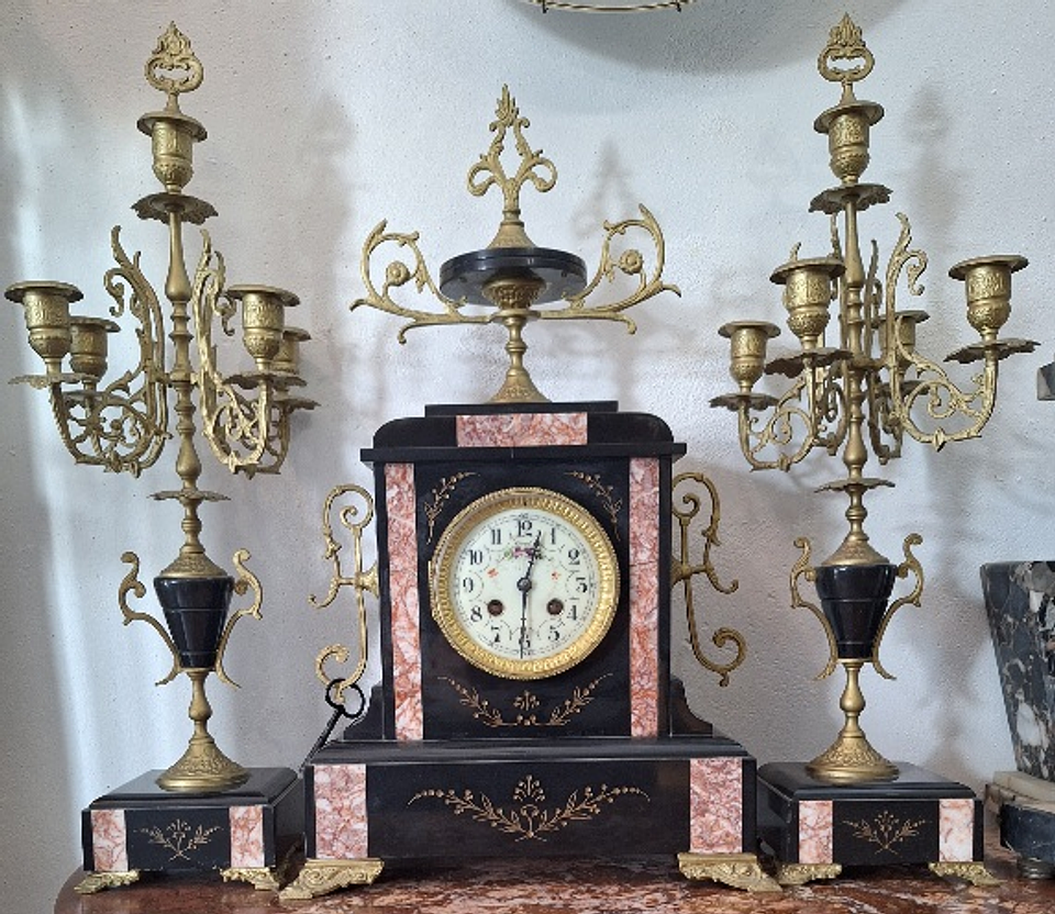 Relógio de Lareira neoclássico.  1