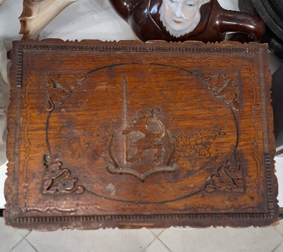 Antiga caixa de charutos Maria Guerrero 2