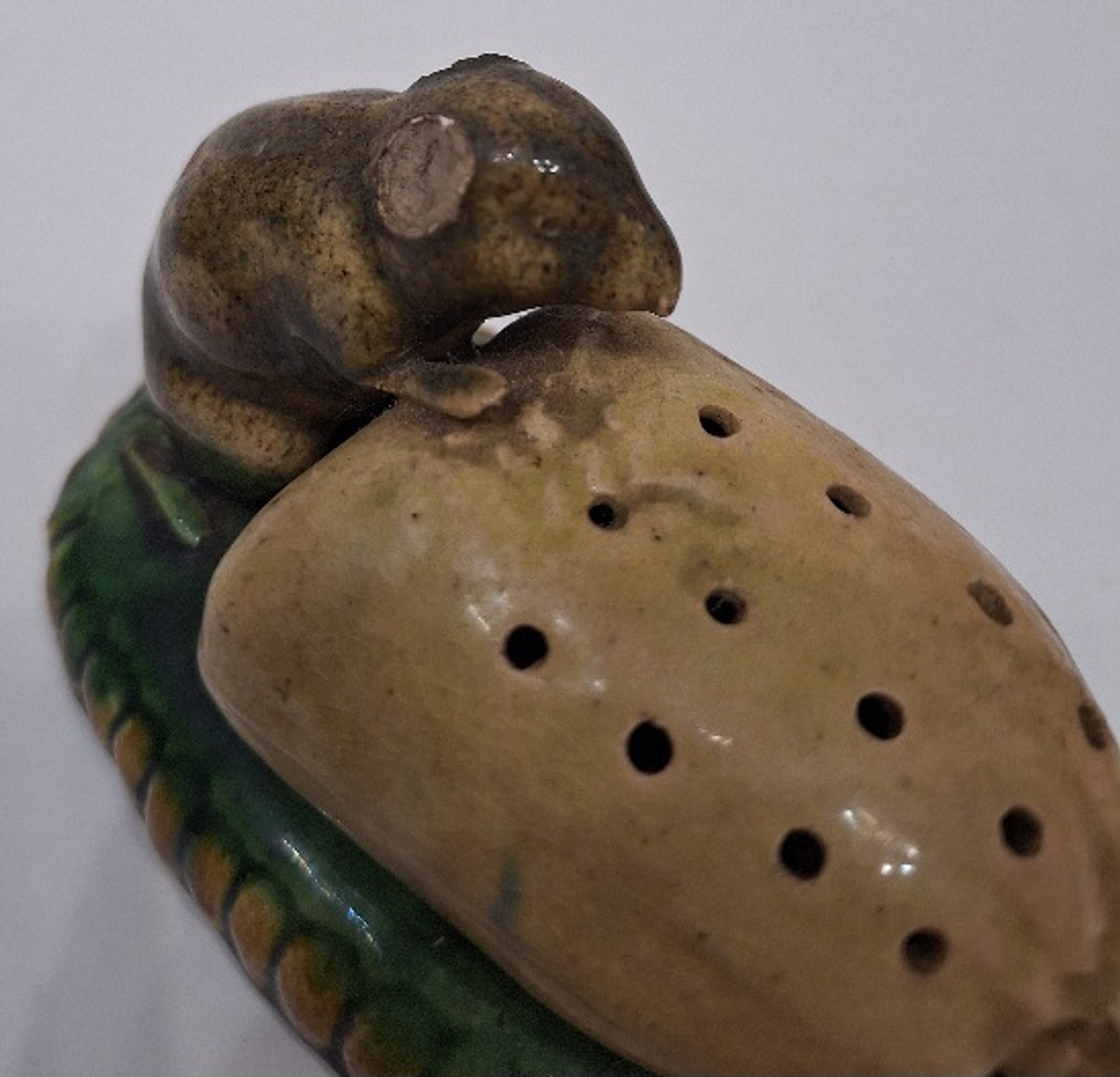 Paliteiro em faiança  3