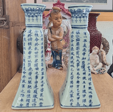 Castiçal em porcelana 