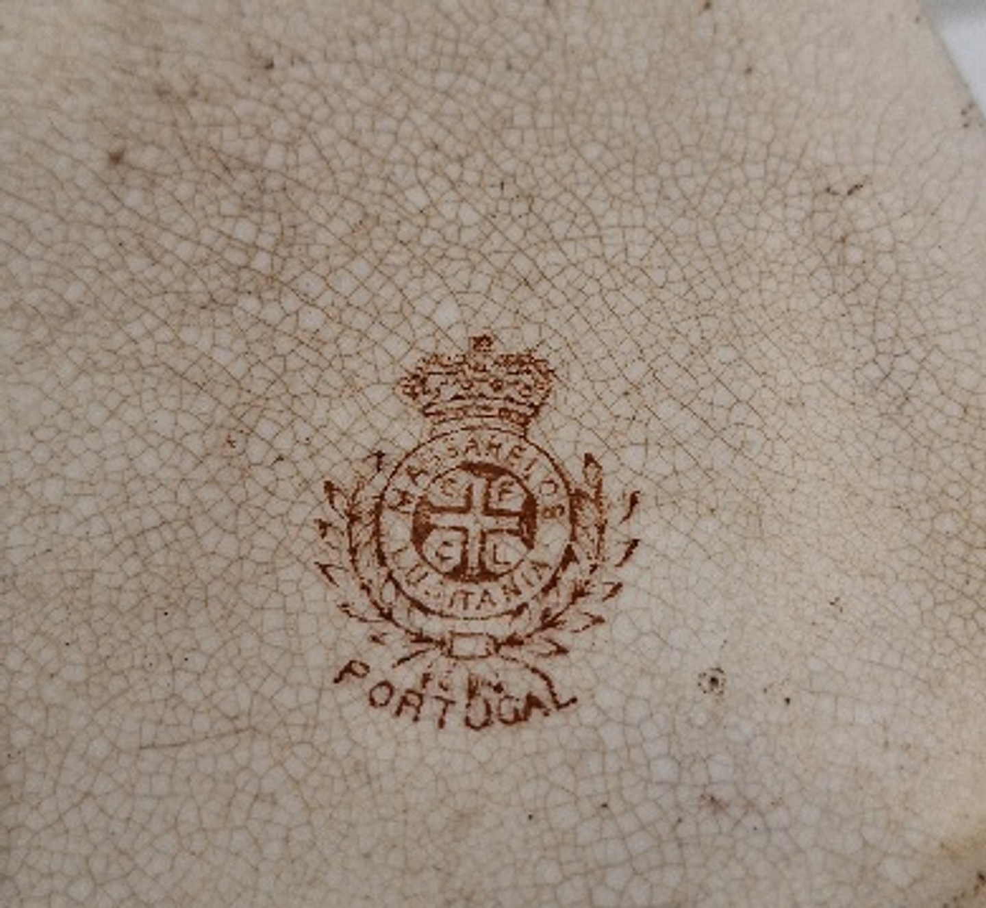 Caneca em faiança da Lusitânia  3