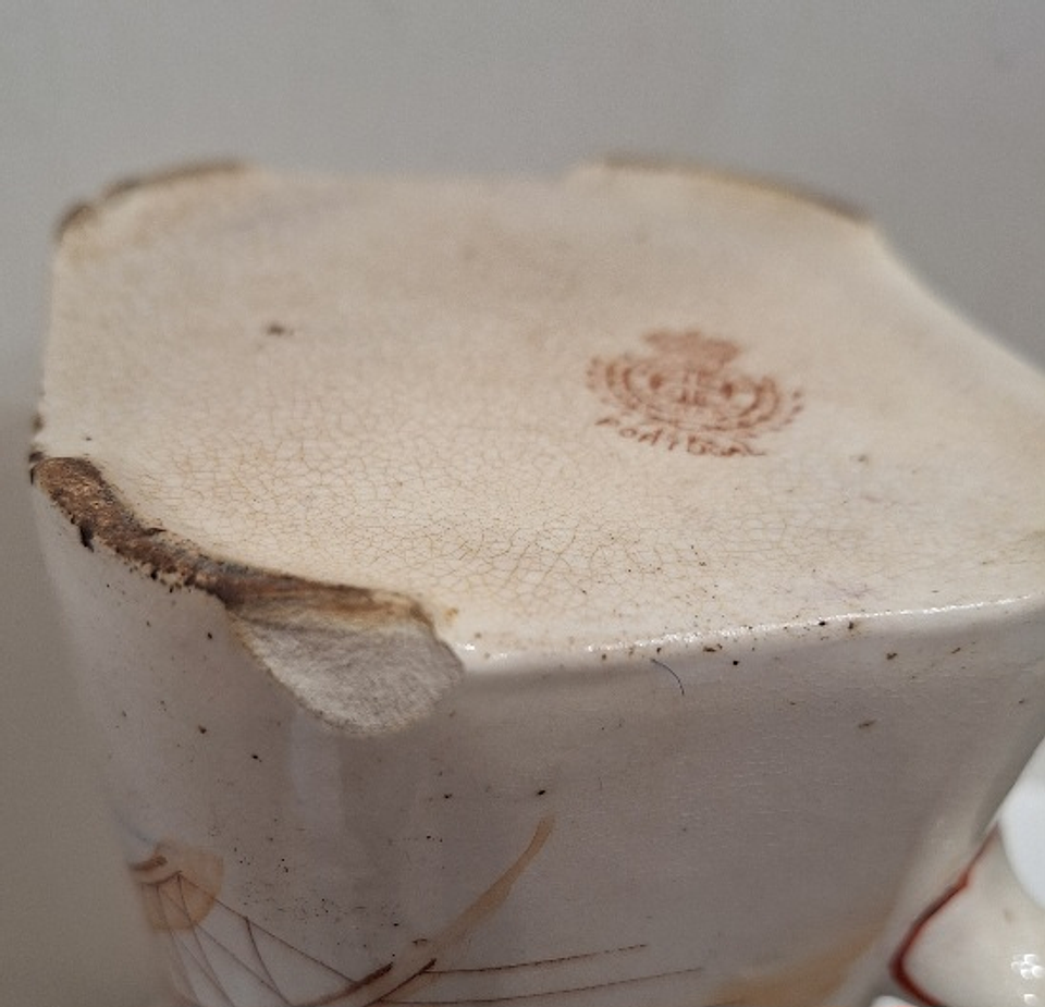 Caneca em faiança da Lusitânia  5