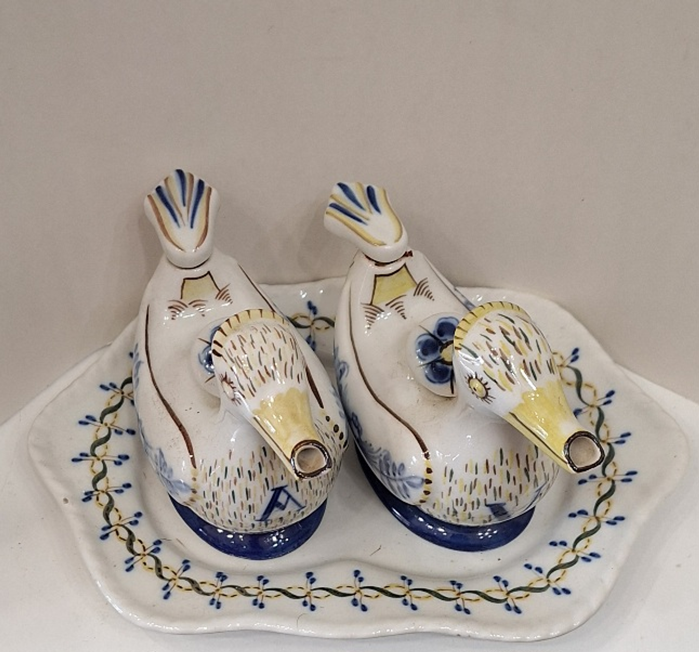 Galheteiro porcelana de Viana do Castelo  4