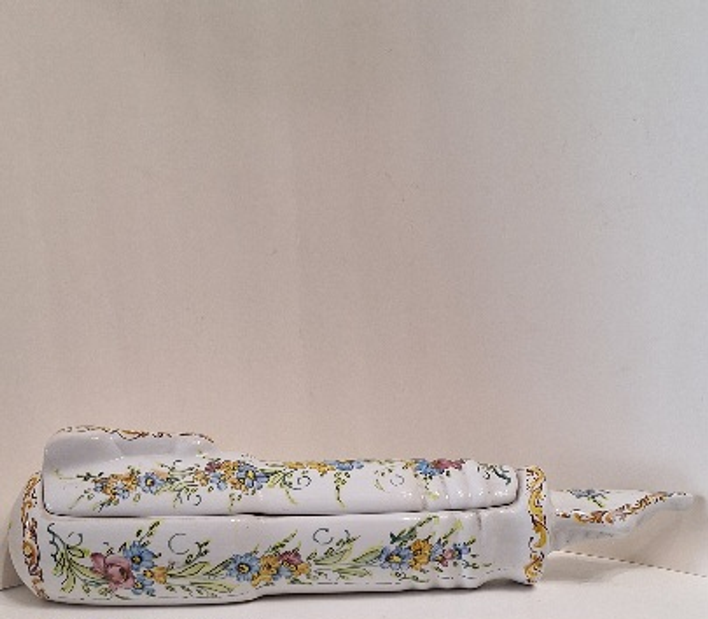 Caixa porta-canetas 1