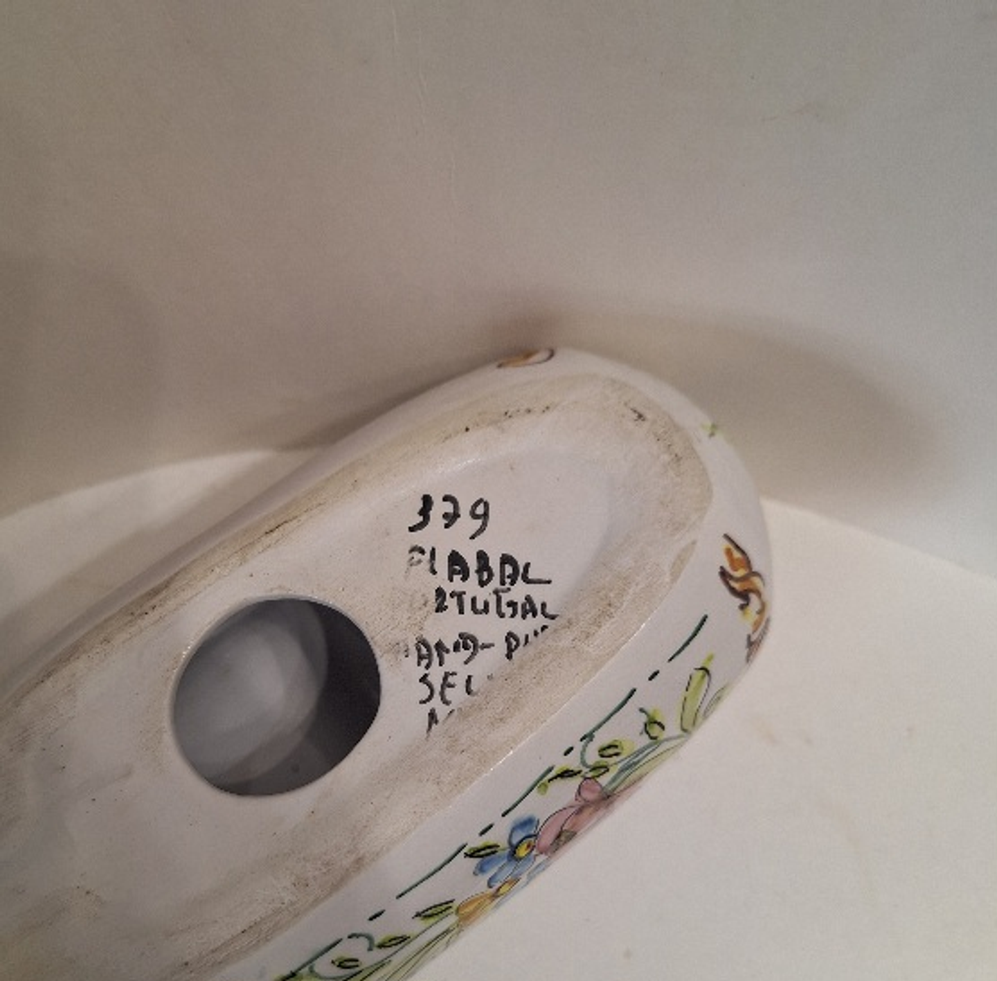 Caixa porta-canetas 6