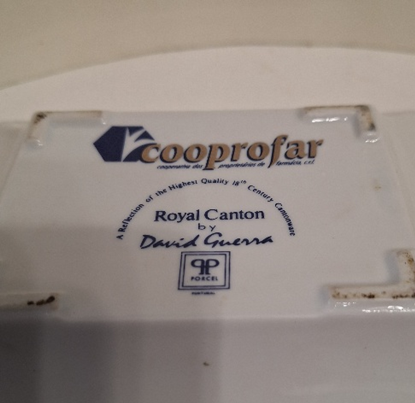 Prato em porcelana Porcel 3