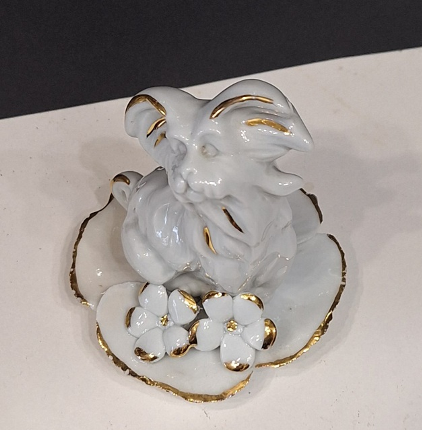 Estatueta cão em porcelana  7