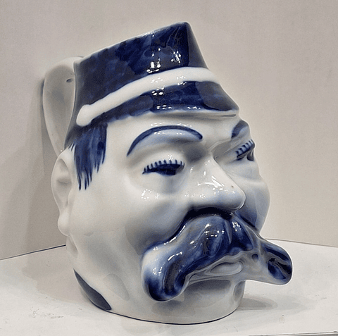 Caneca antropomórfica 