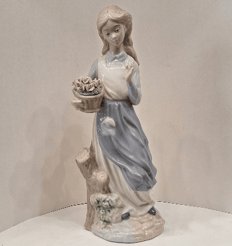 Figura de camponesa da Nadal