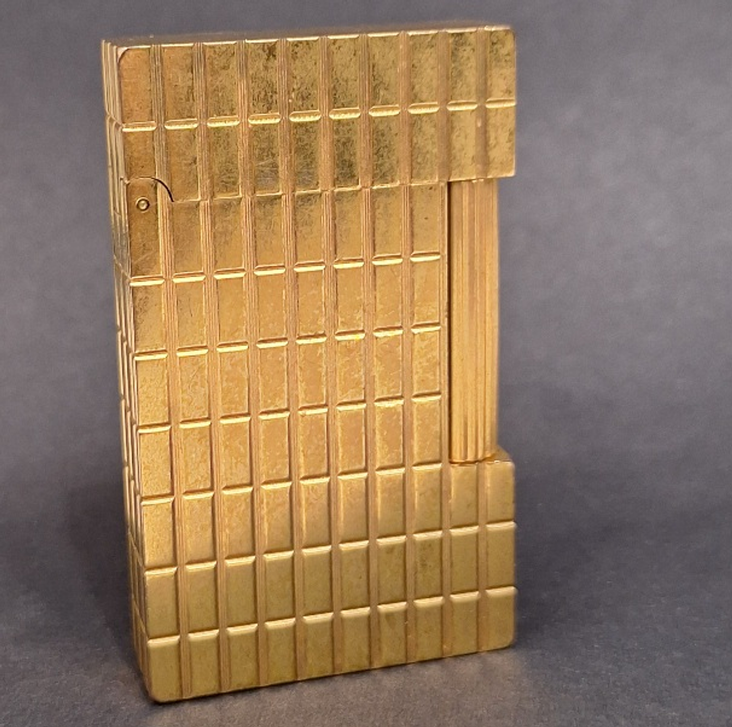 Isqueiro S. T. Dupont  2