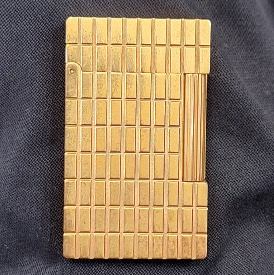 Isqueiro S. T. Dupont  4