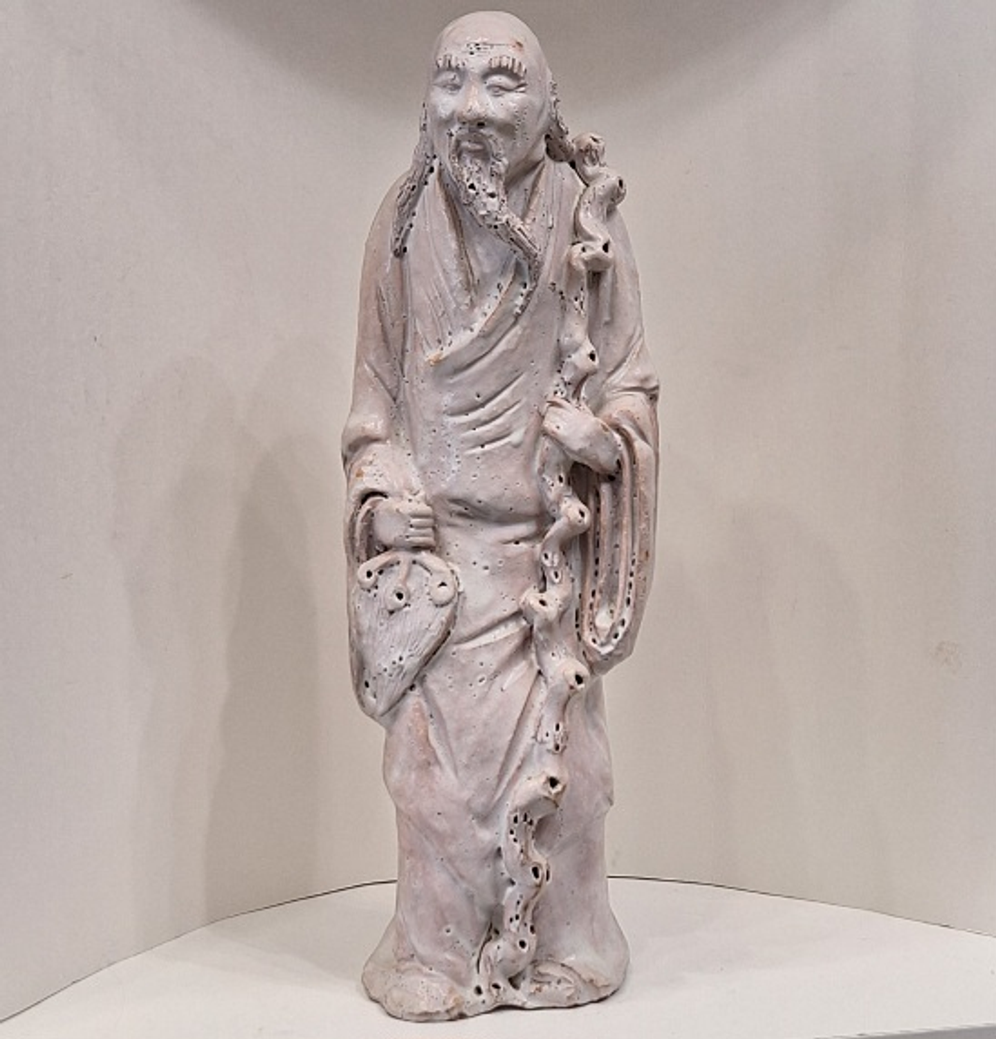 Estatueta em terracota esmaltada  1