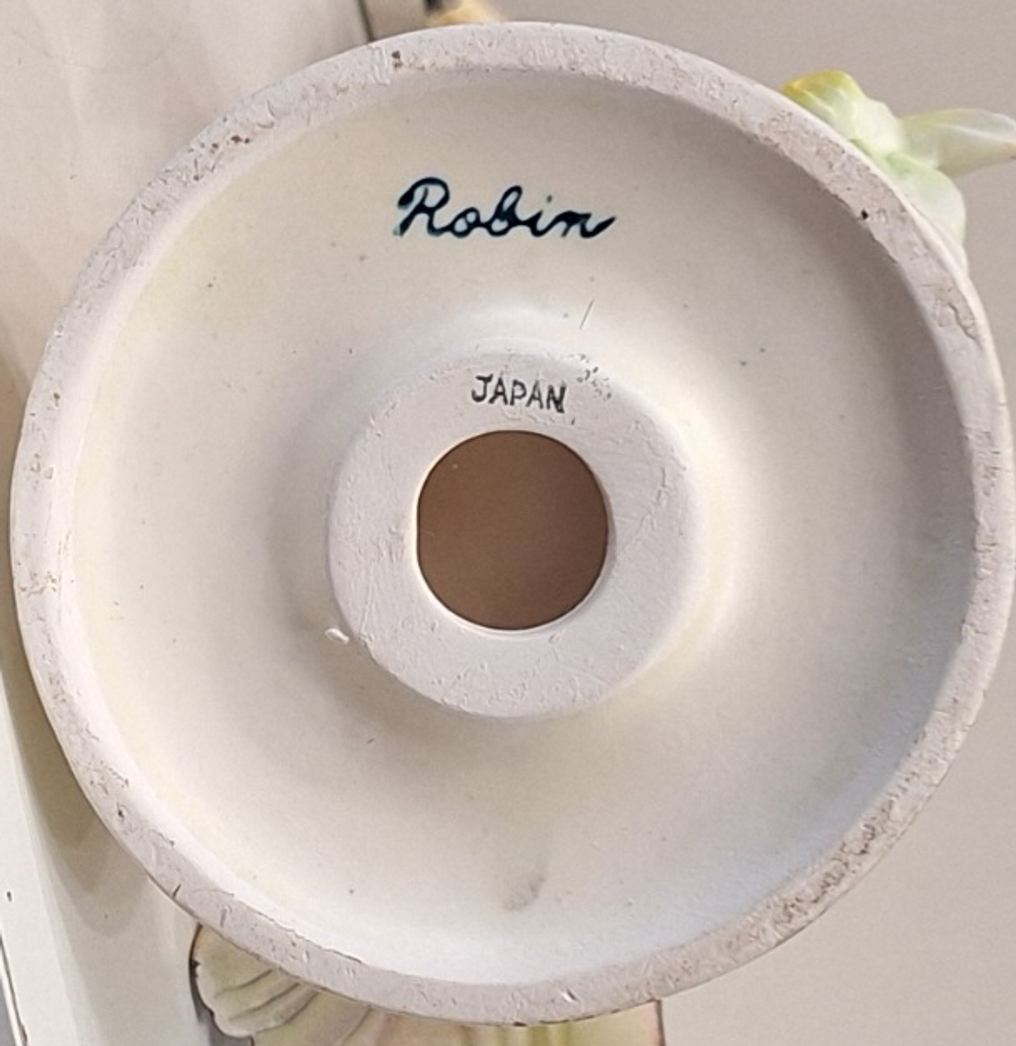 Pássaro Robin em cerâmica  6