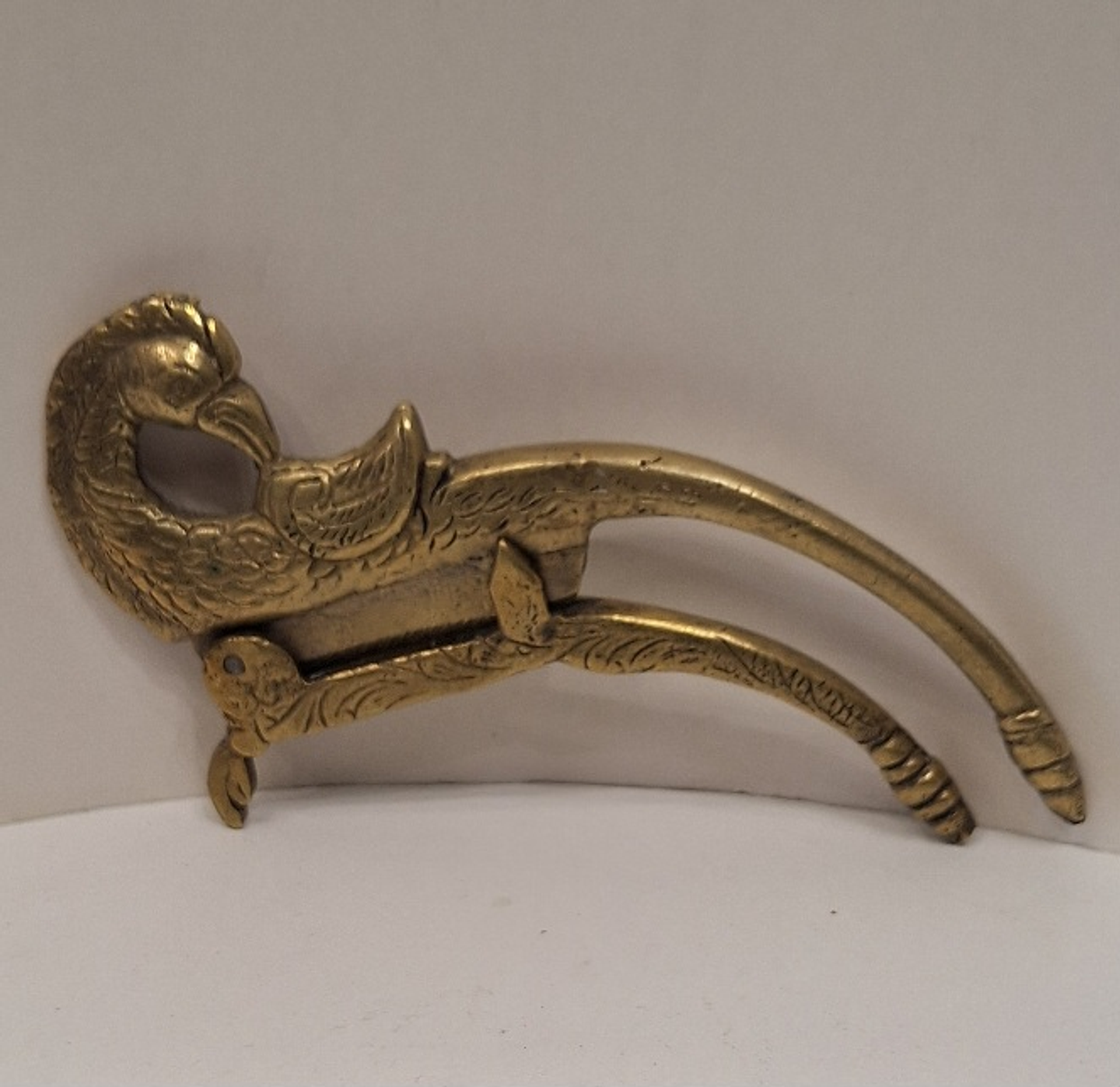 Quebra-nozes em latão  1