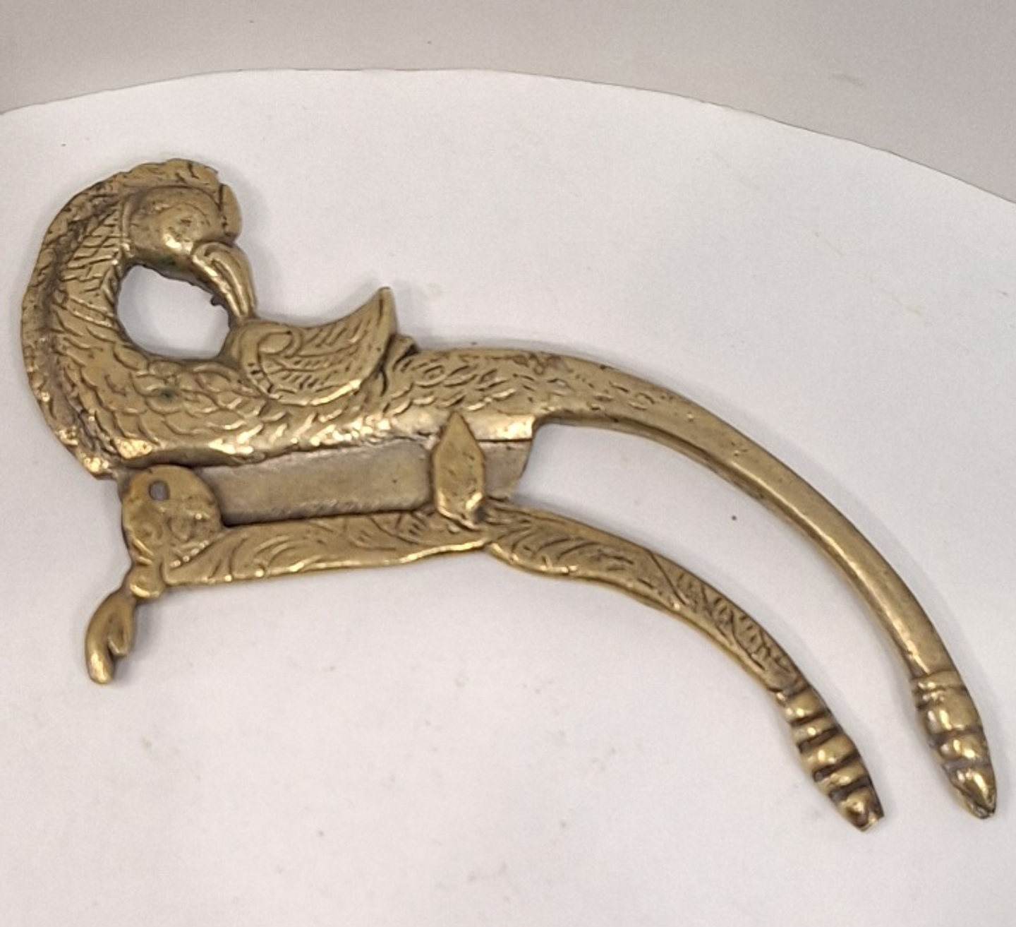 Quebra-nozes em latão  2