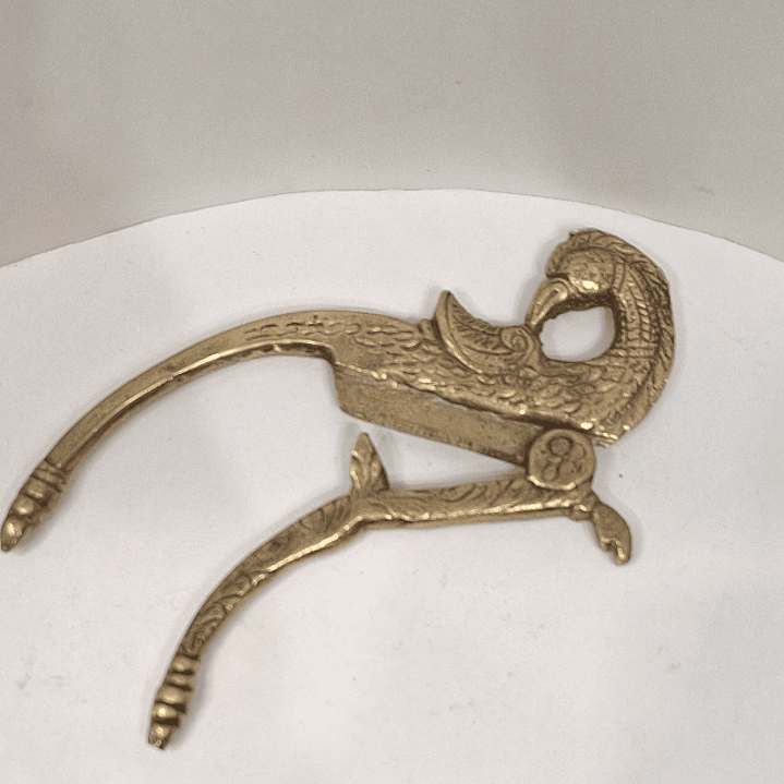 Quebra-nozes em latão  4