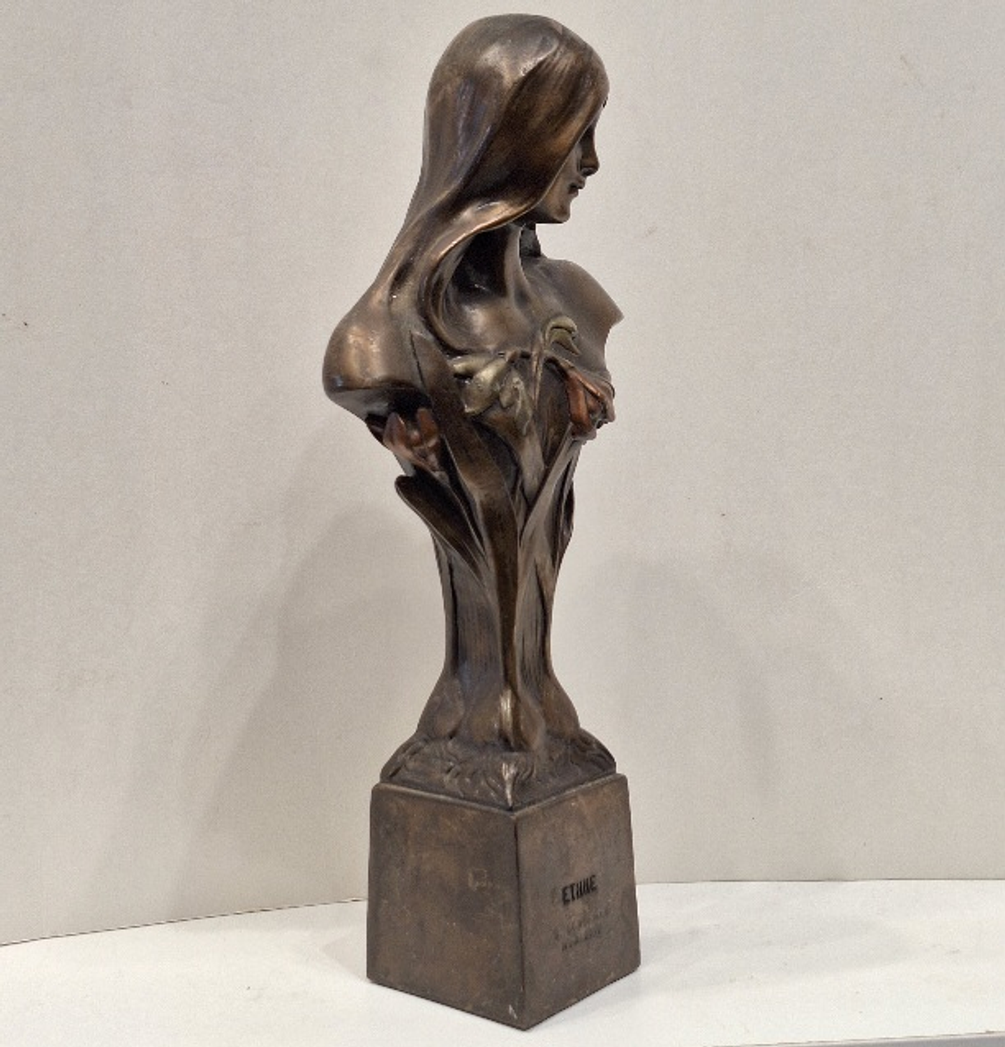 Escultura art nouveau em bronze  5