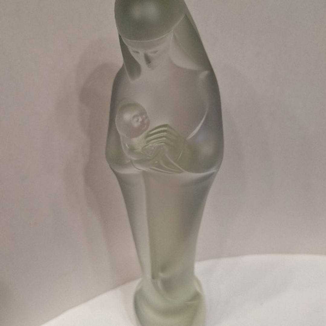 Madona em cristal francês  1