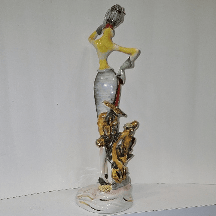 Estatueta em porcelana italiana  2