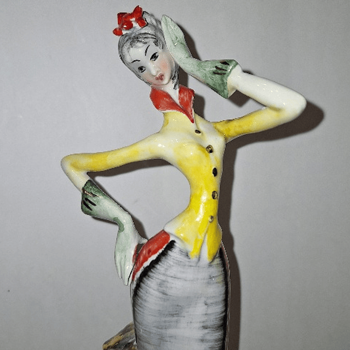 Estatueta em porcelana italiana  3