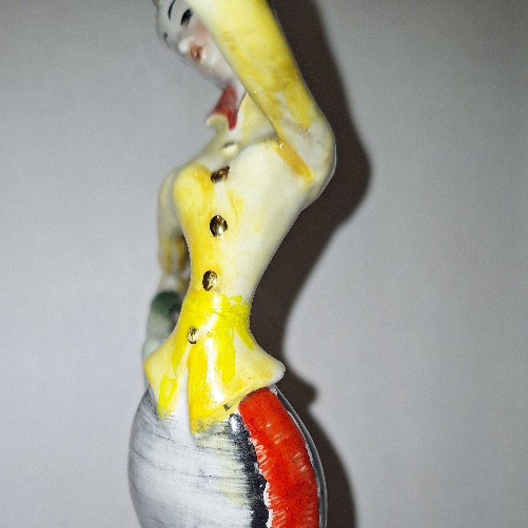 Estatueta em porcelana italiana  5