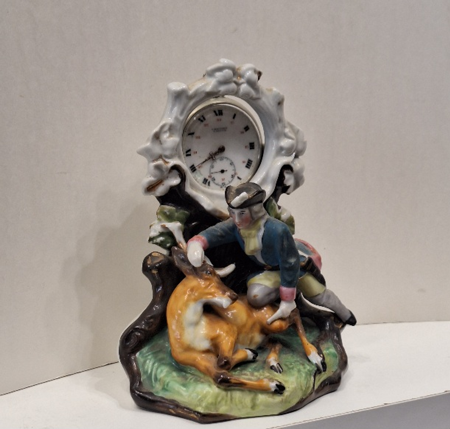 Porta-relógio em porcelana  5