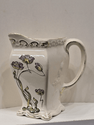 Jarra em faiança art nouveau 