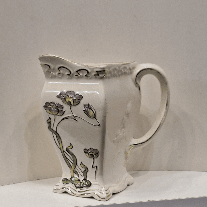 Jarra em faiança art nouveau  1