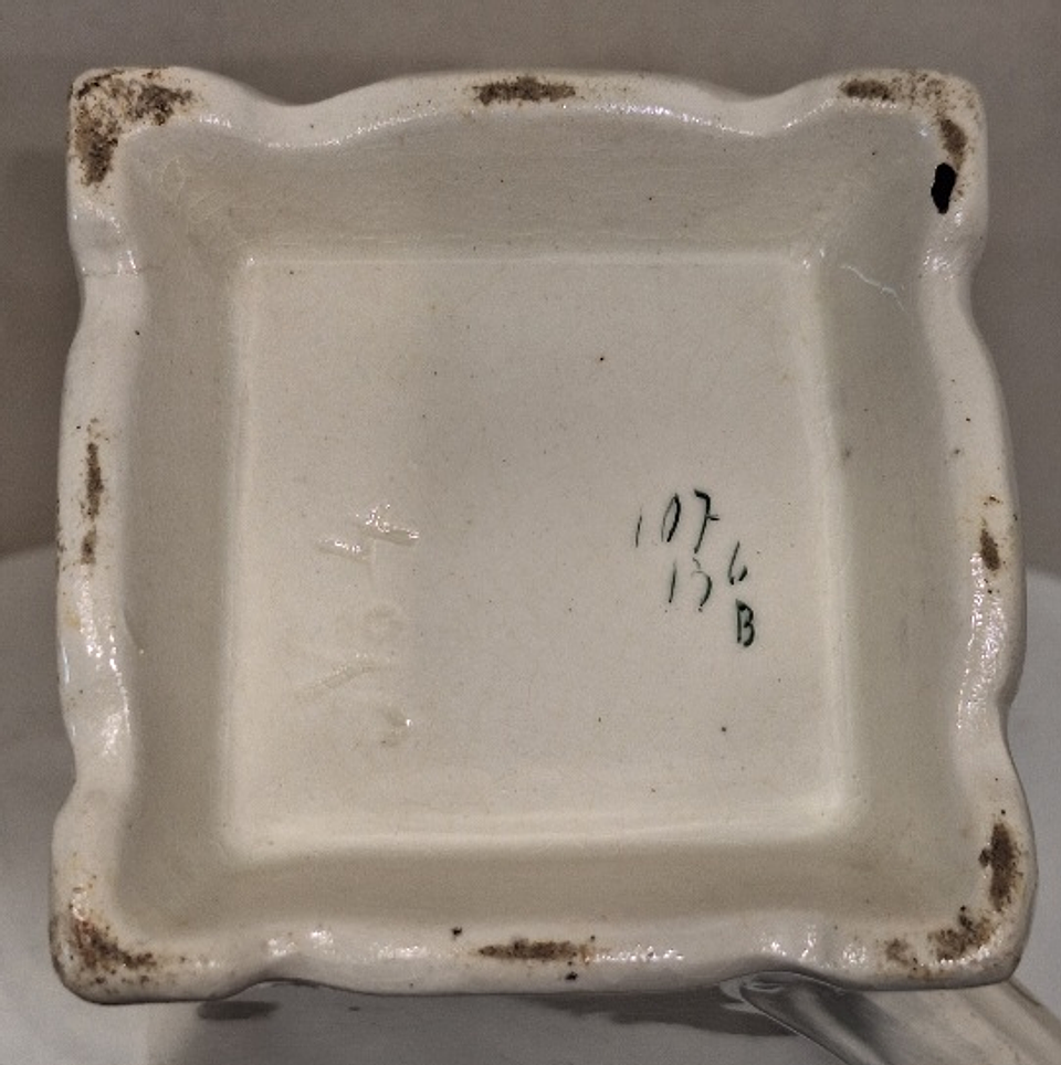 Jarra em faiança art nouveau  5