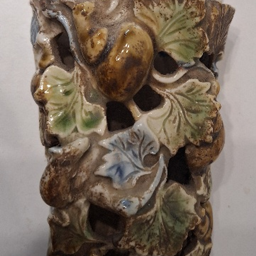 Floreira de parede em porcelana  2