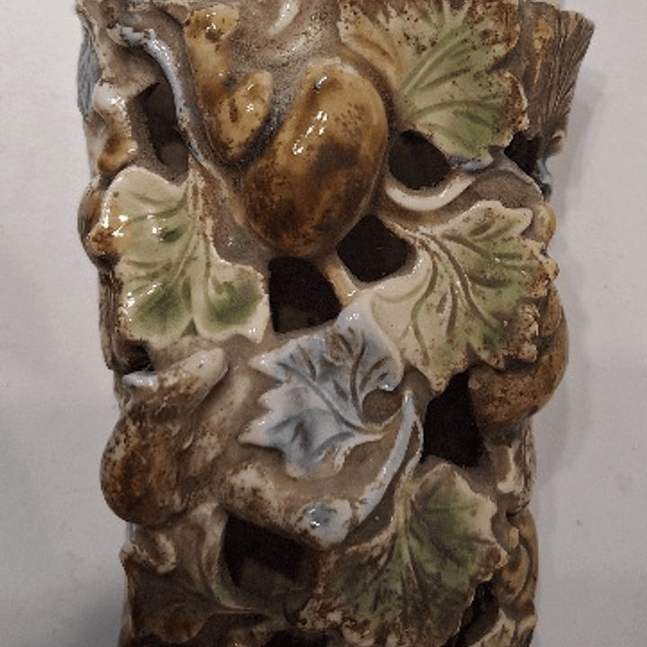 Floreira de parede em porcelana  2