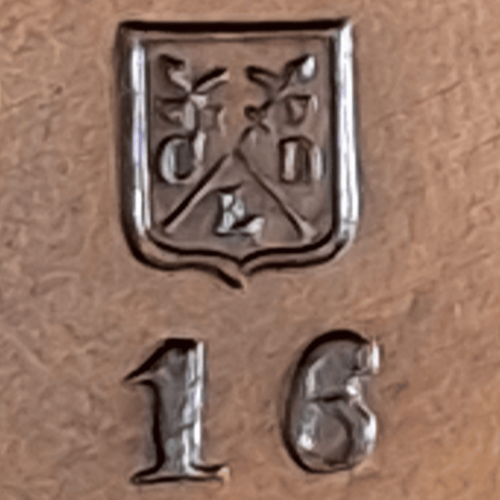 Jarra em bronze patinado Art Nouveau  6