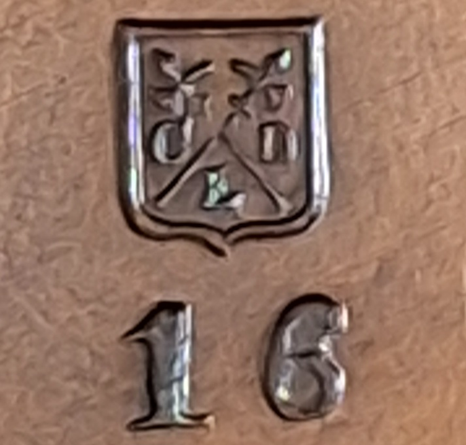 Jarra em bronze patinado Art Nouveau  6