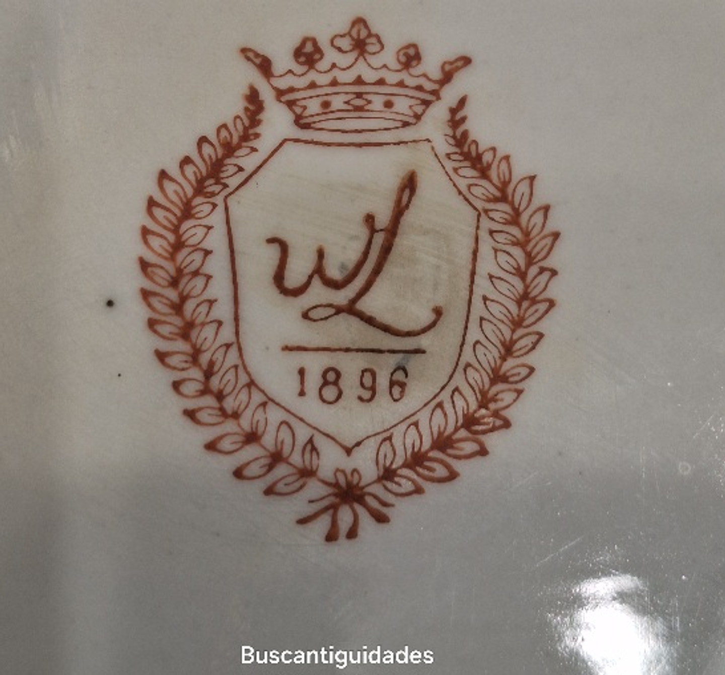 Medalhão em porcelana chinesa  2