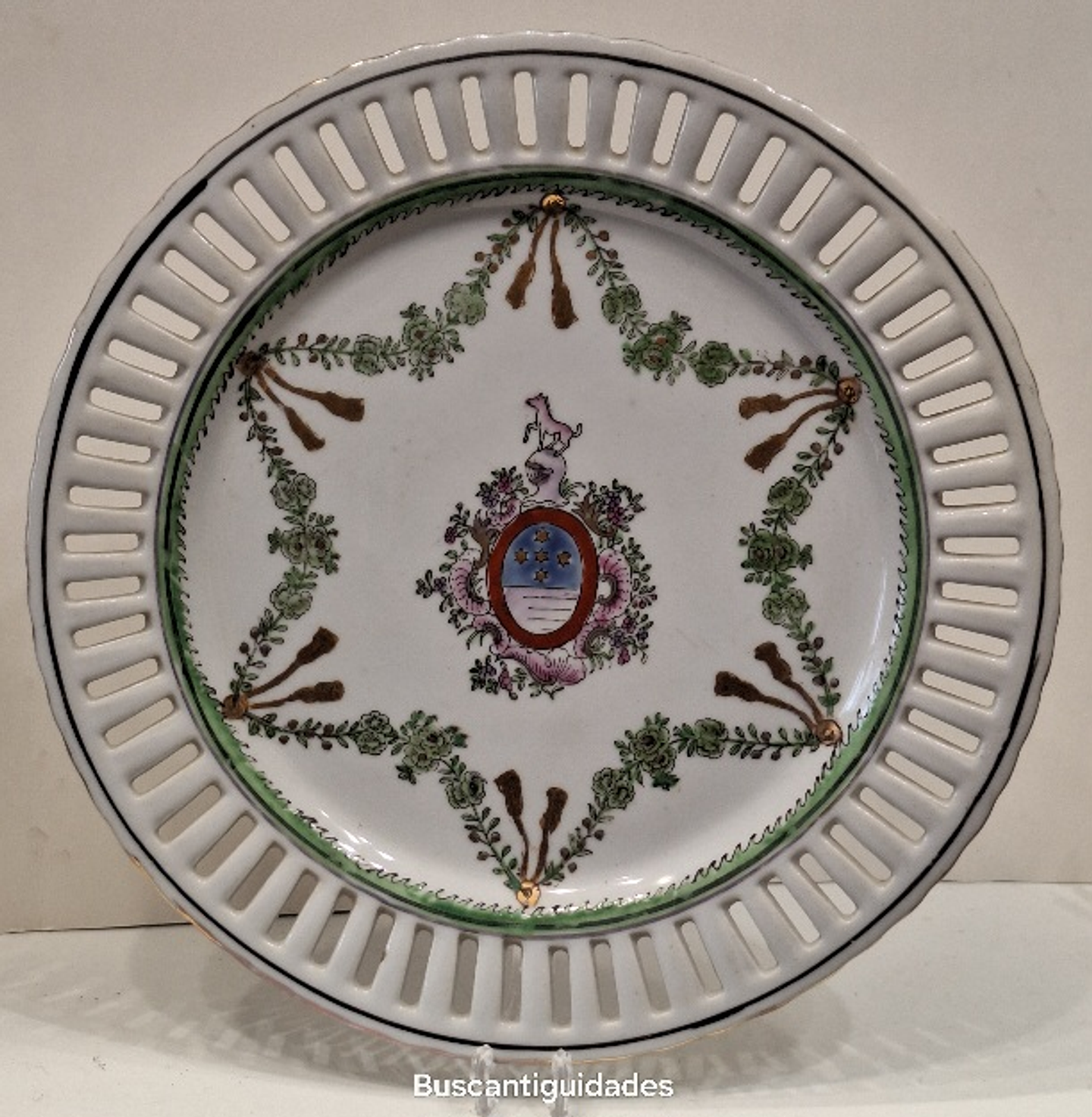 Medalhão em porcelana chinesa  1