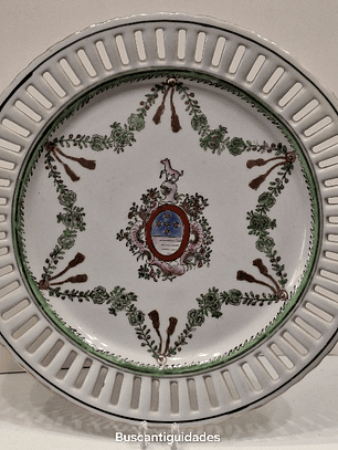 Medalhão em porcelana chinesa 