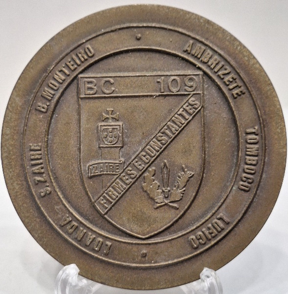 Medalha, BC 109 - 25 Anos Angola 1