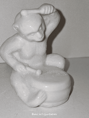 Mini Macaco em porcelana 