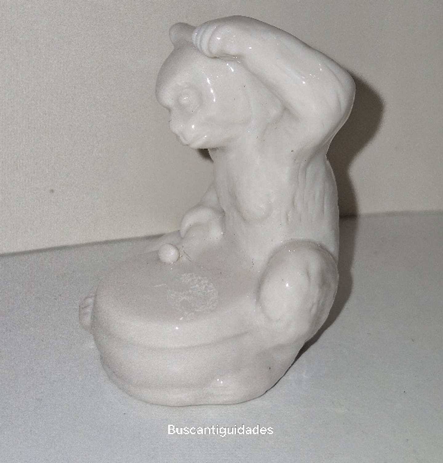 Mini Macaco em porcelana  2