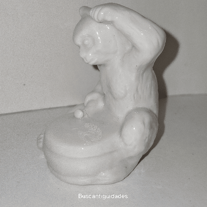 Mini Macaco em porcelana  2