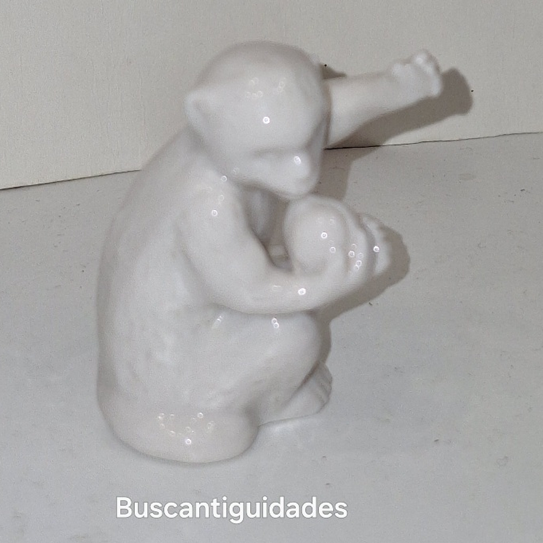 Mini Macaco em porcelana  2