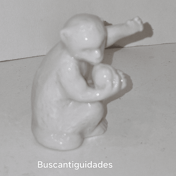 Mini Macaco em porcelana  2