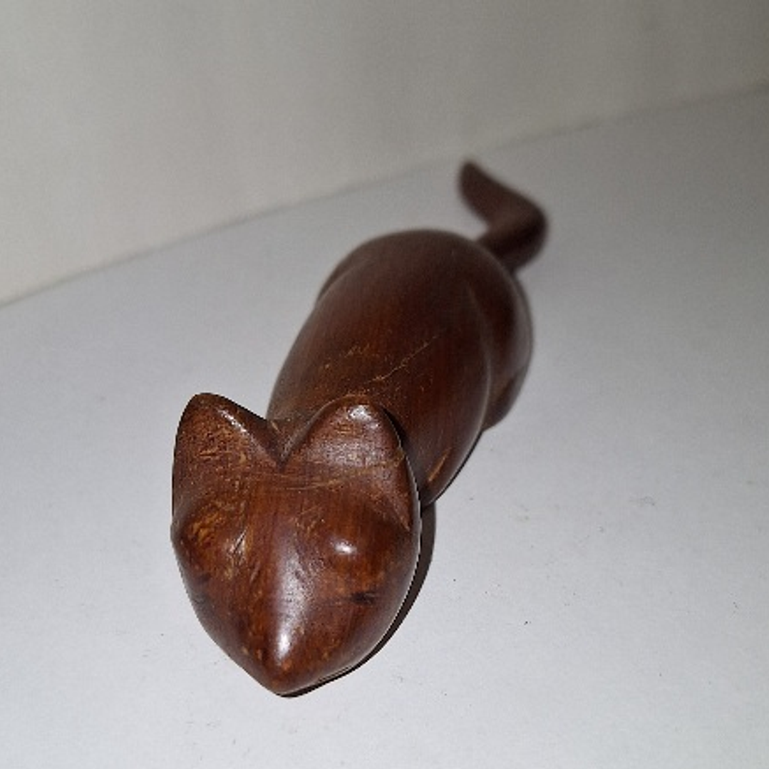 Escultura em madeira,  Gato 2