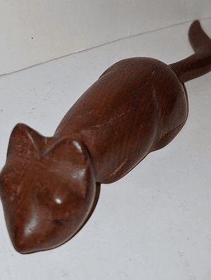 Escultura em madeira,  Gato