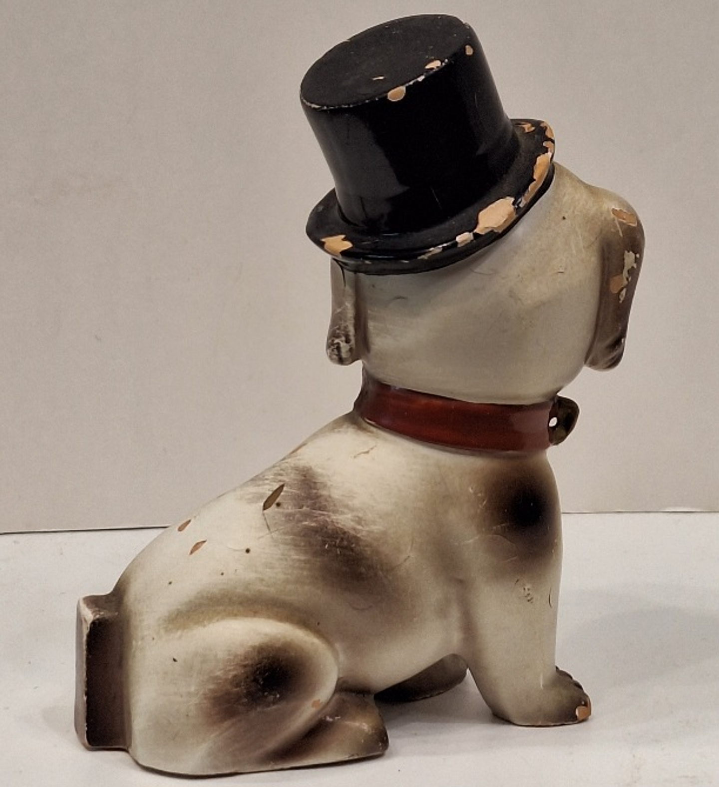 Bibelot,  cão com cartola 2